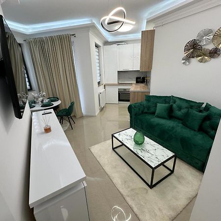 Zigzag Resident Lägenhet Năvodari Exteriör bild